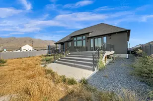 2311 E Cobble Creek Ln, Eagle Mountain, UT 84005 - Photo 31
