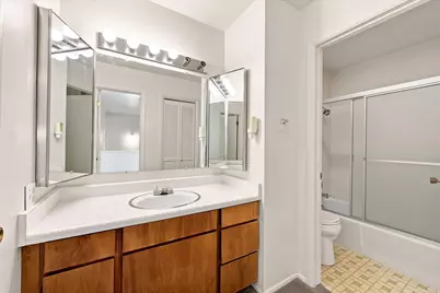 1554 E 5600 S, Holladay, UT 84121 - Photo 15