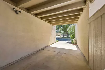 1554 E 5600 S, Holladay, UT 84121 - Photo 23