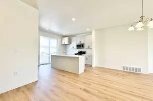 1650 N Main St, Layton, UT 84041 - Photo 3