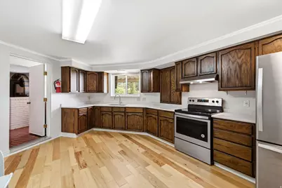 102 E Oakridge Dr S, Bountiful, UT 84010 - Photo 29