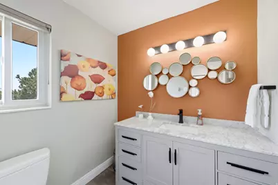 102 E Oakridge Dr S, Bountiful, UT 84010 - Photo 25