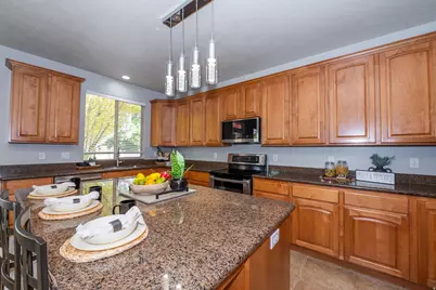 319 E 2300 Res S, Kaysville, UT 84037 - Photo 27