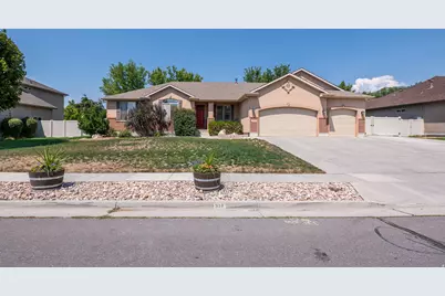319 E 2300 Res S, Kaysville, UT 84037 - Photo 9