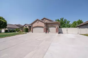 319 E 2300 Res S, Kaysville, UT 84037 - Photo 13
