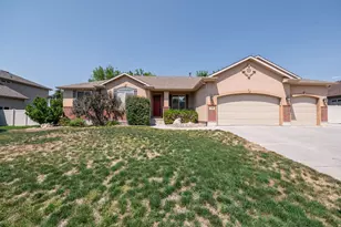 319 E 2300 Res S, Kaysville, UT 84037 - Photo 11