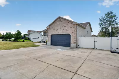 4205 W 5850 S, Roy, UT 84067 - Photo 31