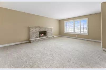 251 E Clark St E, Grantsville, UT 84029 - Photo 7