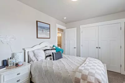 2146 W 5600 S #29, Roy, UT 84067 - Photo 21
