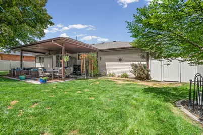 1638 E Budding Dr S, Sandy, UT 84092 - Photo 43
