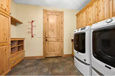 1448 E Bella Vie Ct S, Murray, UT 84121 - Photo 19