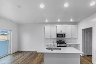 743 W 725 N, Smithfield, UT 84335 - Photo 3