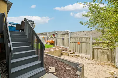 2819 E Hideout Cir N, Eagle Mountain, UT 84005 - Photo 39