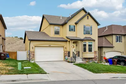 2819 E Hideout Cir N, Eagle Mountain, UT 84005 - Photo 3
