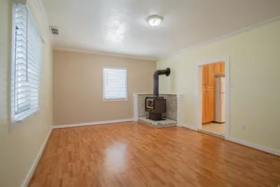 8686 S Temple Dr, West Jordan, UT 84088 - Photo 5