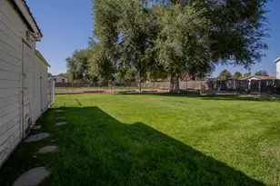 8686 S Temple Dr, West Jordan, UT 84088 - Photo 21