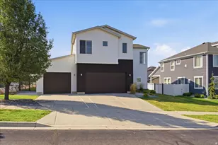 1578 E Maple Way, Layton, UT 84040 - Photo 3