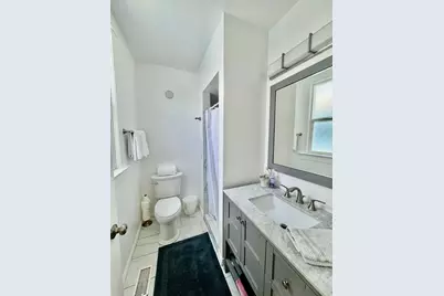 211 N 200 W, Salt Lake City, UT 84103 - Photo 23