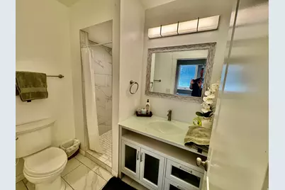 211 N 200 W, Salt Lake City, UT 84103 - Photo 15
