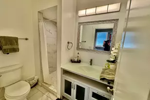 211 N 200 W, Salt Lake City, UT 84103 - Photo 15