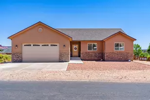 1451 S Escalante Dr, Kanab, UT 84741 - Photo 1