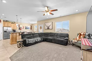 1451 S Escalante Dr, Kanab, UT 84741 - Photo 5