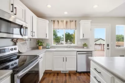 172 W Aruba Dr S, Saratoga Springs, UT 84045 - Photo 15