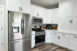 405 E 200 S, Elmo, UT 84521 - Photo 9