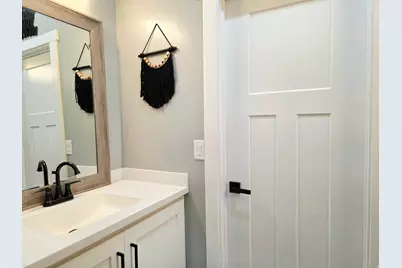 405 E 200 S, Elmo, UT 84521 - Photo 15