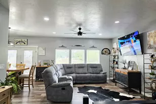 405 E 200 S, Elmo, UT 84521 - Photo 3