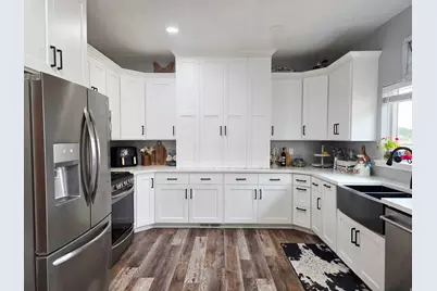 405 E 200 S, Elmo, UT 84521 - Photo 7