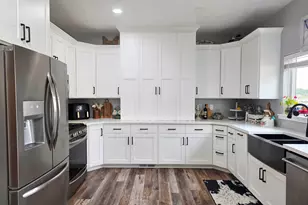 405 E 200 S, Elmo, UT 84521 - Photo 7