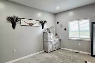 405 E 200 S, Elmo, UT 84521 - Photo 19
