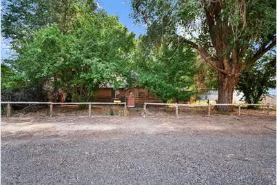 637 S 200 W, Richfield, UT 84701 - Photo 5