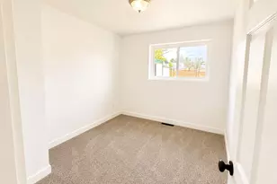 345 W Peach St S, Grantsville, UT 84029 - Photo 9