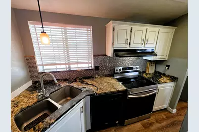 23 N Lakeview Dr, Layton, UT 84041 - Photo 9