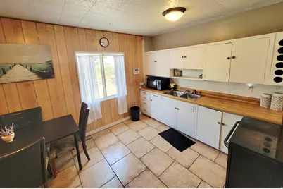 431 Circle Way, Sunnyside, UT 84539 - Photo 15