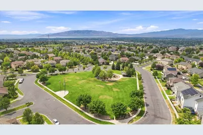 4076 W Shinnecock St, Cedar Hills, UT 84062 - Photo 43