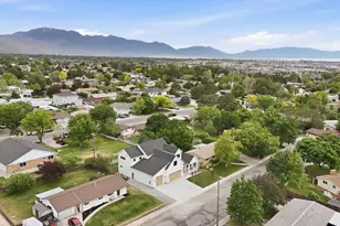 890 N Whipple Dr, Lehi, UT 84043 - Photo 17