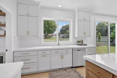 890 N Whipple Dr, Lehi, UT 84043 - Photo 35