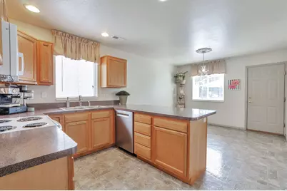 1957 N 275 W, Harrisville, UT 84414 - Photo 9