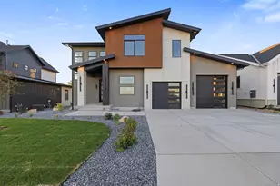 1326 E Sunset Ct, Ogden, UT 84403 - Photo 1
