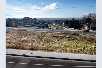 641 W Elberta Dr #1, Pleasant View, UT 84414 - Photo 9