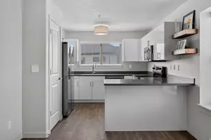 1141 E 1320 S, Provo, UT 84606 - Photo 9