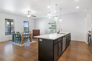 10712 S Kestrel Rise Rd, South Jordan, UT 84009 - Photo 9