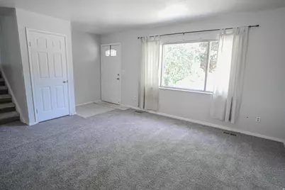 956 N 1175 W, Clinton, UT 84015 - Photo 9