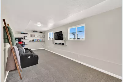 5621 S 4075 W, Roy, UT 84067 - Photo 27