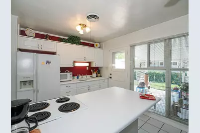 1230 W 1000 N, Salt Lake City, UT 84116 - Photo 17