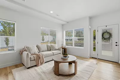 992 E 1250 S, Ogden, UT 84404 - Photo 3