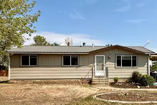 1062 N 500 W, Vernal, UT 84078 - Photo 1